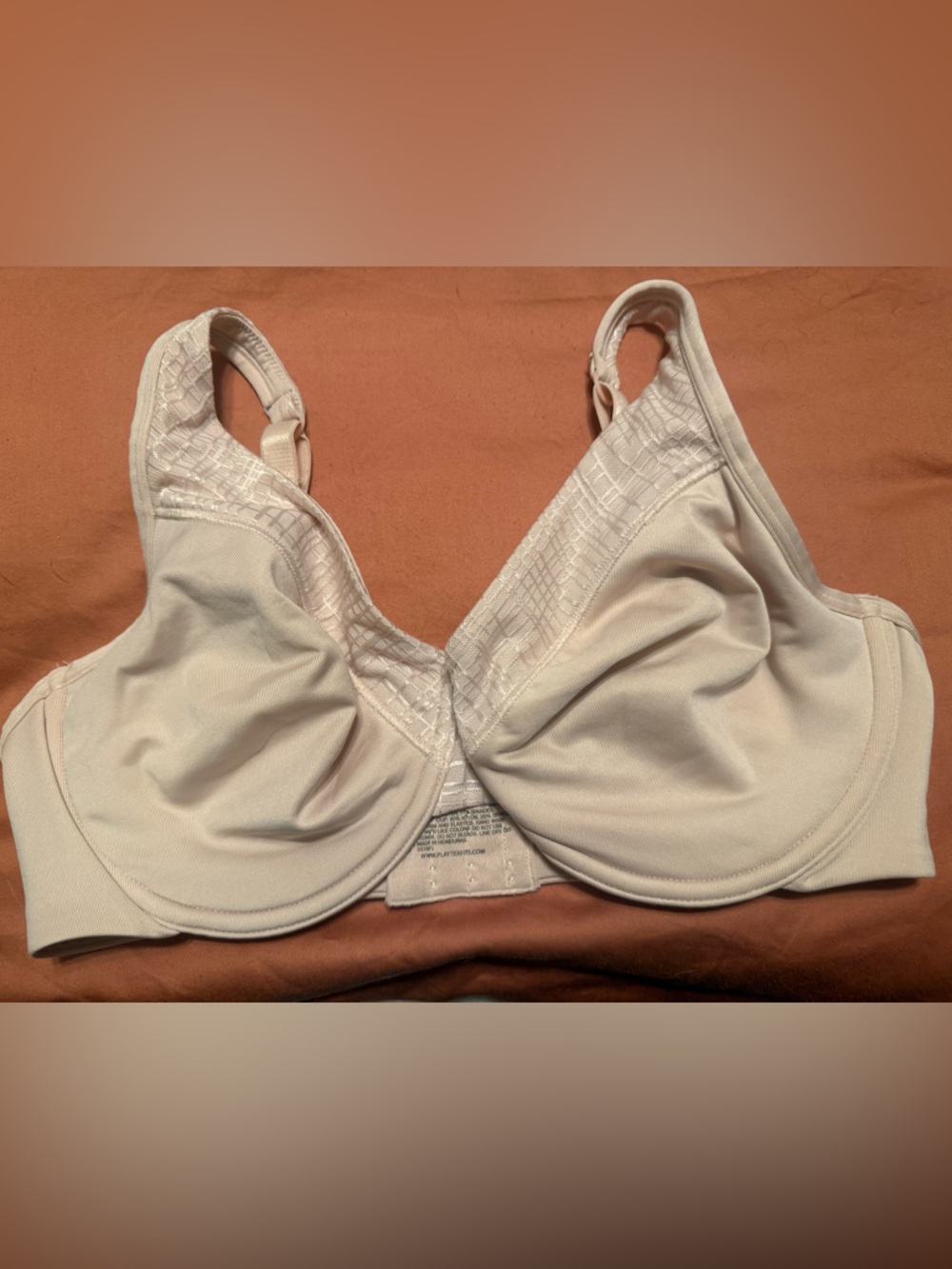Playtex M493/J493 nude underwire bra 38D GUC